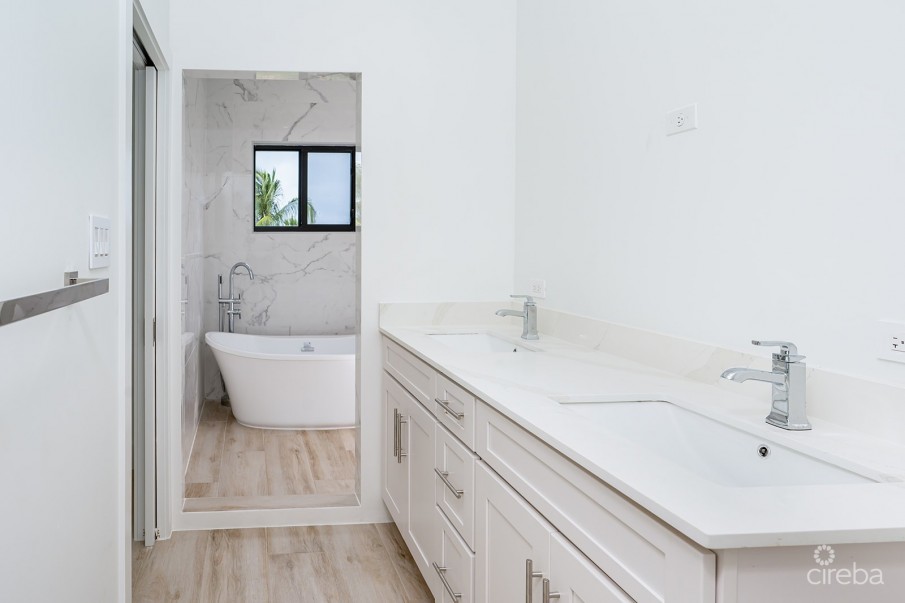 LAVANIA COURT - GATED - LARGE 2 BED 2 BATH TOWNHOMES - Image 3
