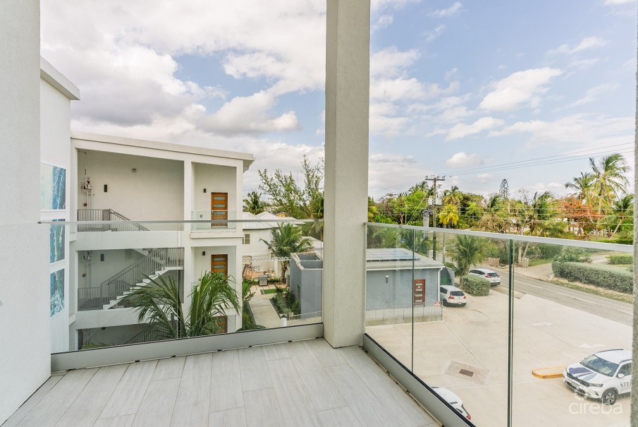 LIGHTHOUSE POINT RESIDENCES PENTHOUSE CORNER UNIT 301 - Image 8