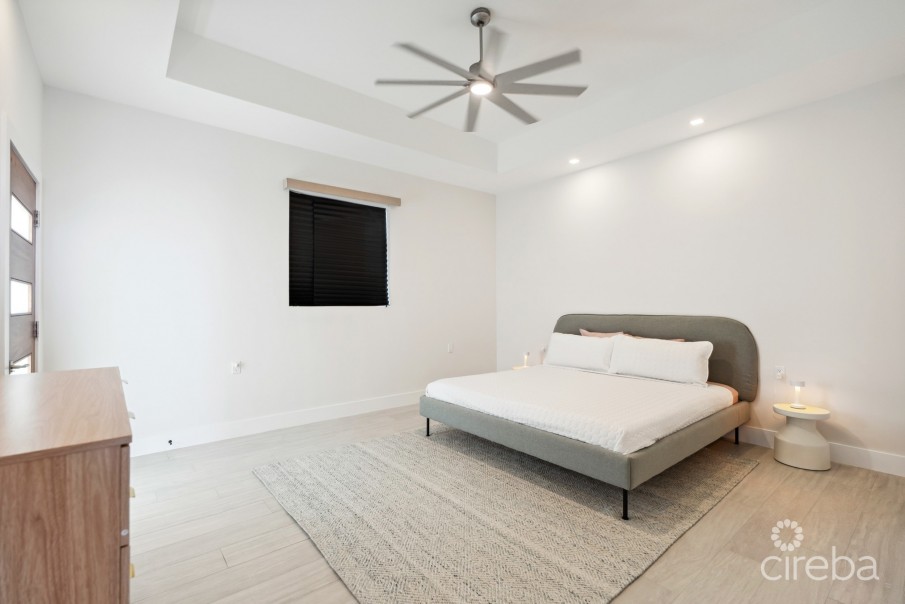 LIGHTHOUSE POINT RESIDENCES - UNIT 101 - Image 18