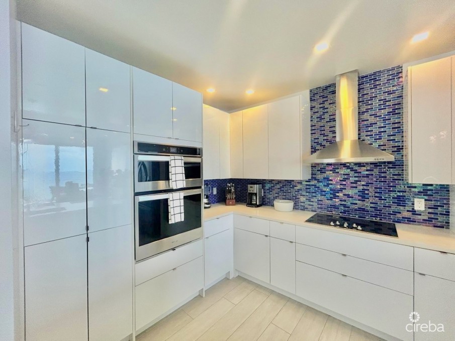 LIGHTHOUSE POINT RESIDENCES  - UNIT 201 - Image 4