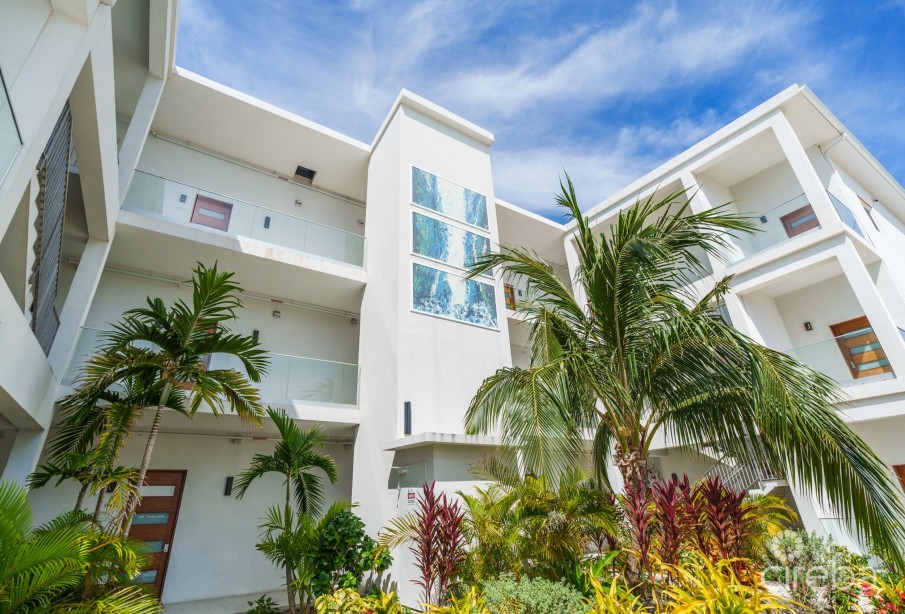 LIGHTHOUSE POINT RESIDENCES  - UNIT 201 - Image 2