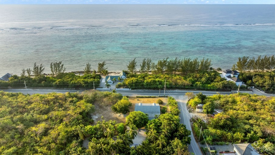 LONGFELLOW CIRCLE 18, BREAKERS FAMILY HOME - Image 39