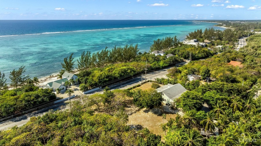 LONGFELLOW CIRCLE 18, BREAKERS FAMILY HOME - Image 41