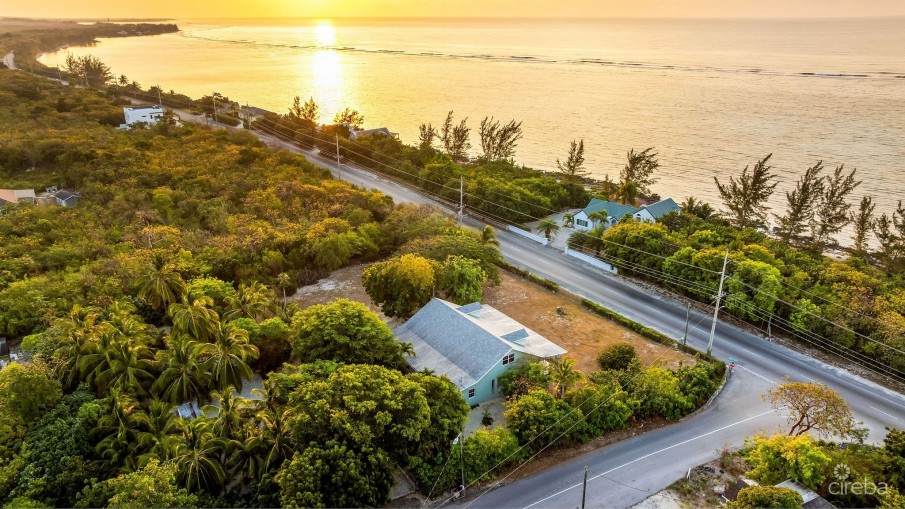 LONGFELLOW CIRCLE 18, BREAKERS FAMILY HOME - Image 1