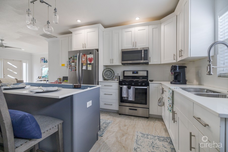 LOWER VALLEY DUPLEX - Image 11