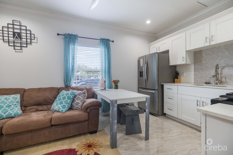 LOWER VALLEY DUPLEX - Image 12