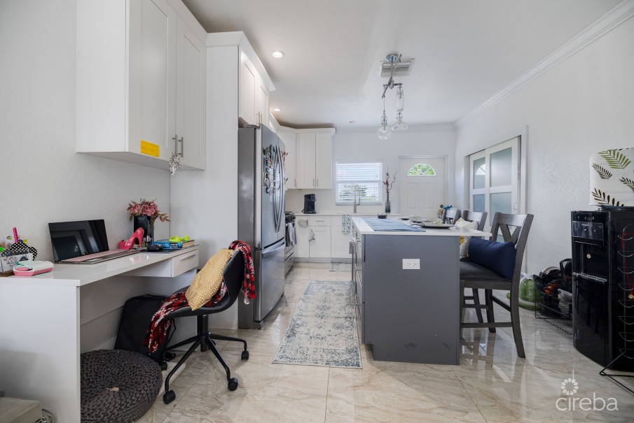 LOWER VALLEY DUPLEX - Image 9