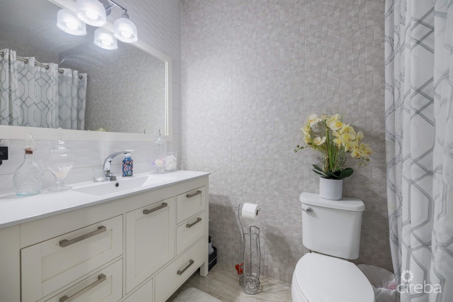 LOWER VALLEY DUPLEX - Image 17