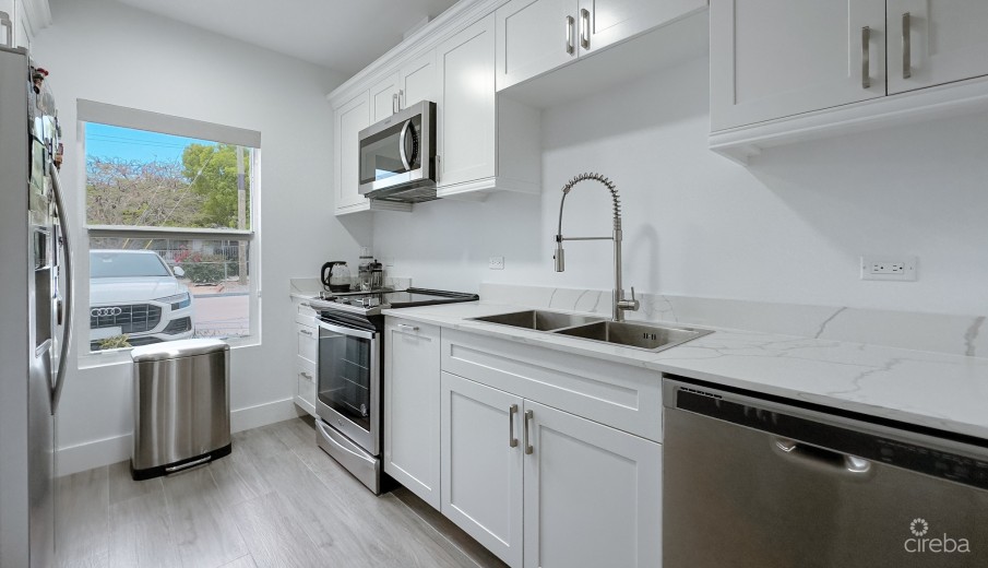 MANGO VILLAS TOWNHOME - WEST BAY - Image 2