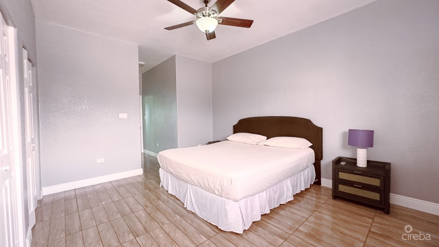MIZPAH TOWNHOME WEST BAY - Image 8
