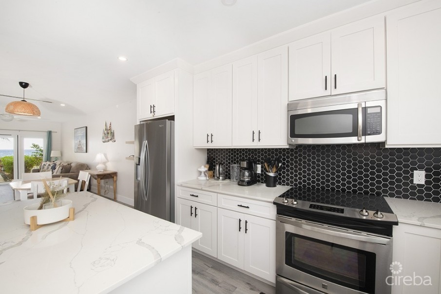 MODERN OCEAN CLUB RETREAT - 2 BED/2.5BATH - Image 4