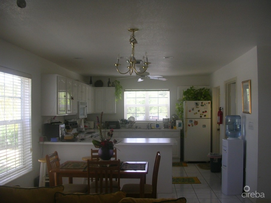 NORTH SIDE CONDOS - Image 5