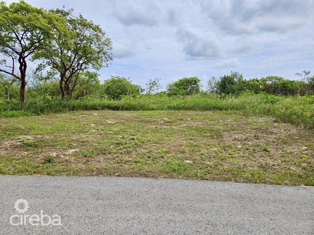 NORTH SIDE LOT - Image 1