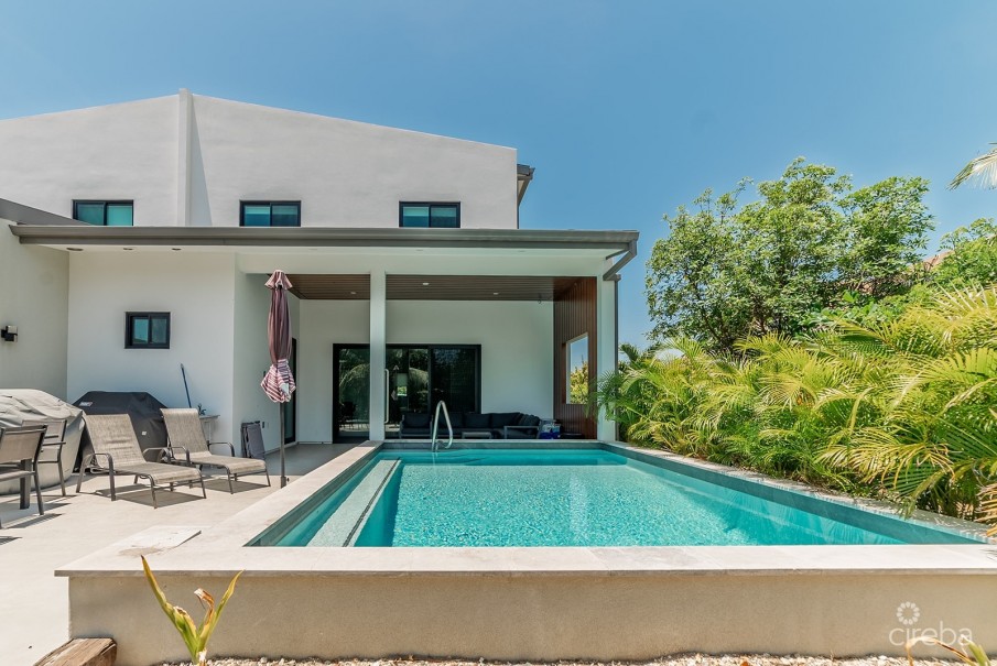NUSA VILLAS BEAUTIFUL HOME WITH POOL - Image 11