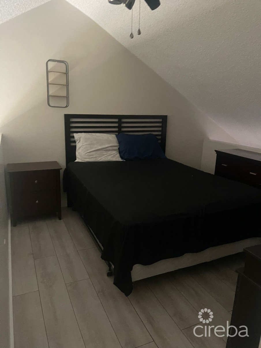 OCEAN CLUB - 1 BED LOFT - Image 7