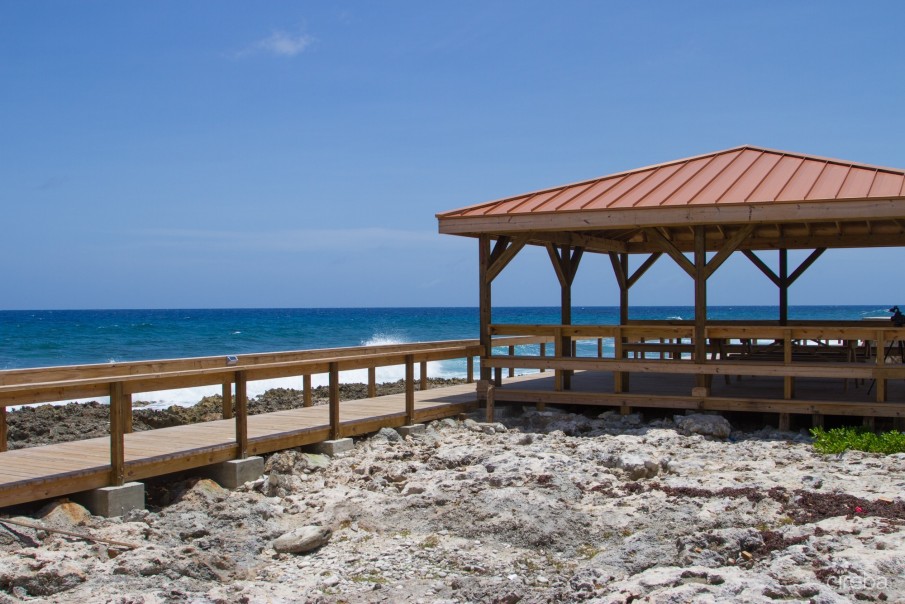 OCEAN CLUB 2 BED 2.5 BATH MODERN TOWN HOUSE - Image 18