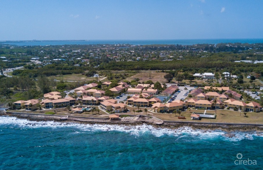 OCEAN CLUB 2 BED 2.5 BATH MODERN TOWN HOUSE - Image 1