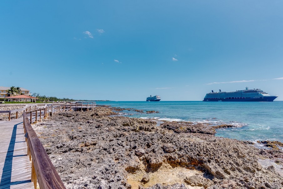 OCEAN CLUB #403 - Image 11