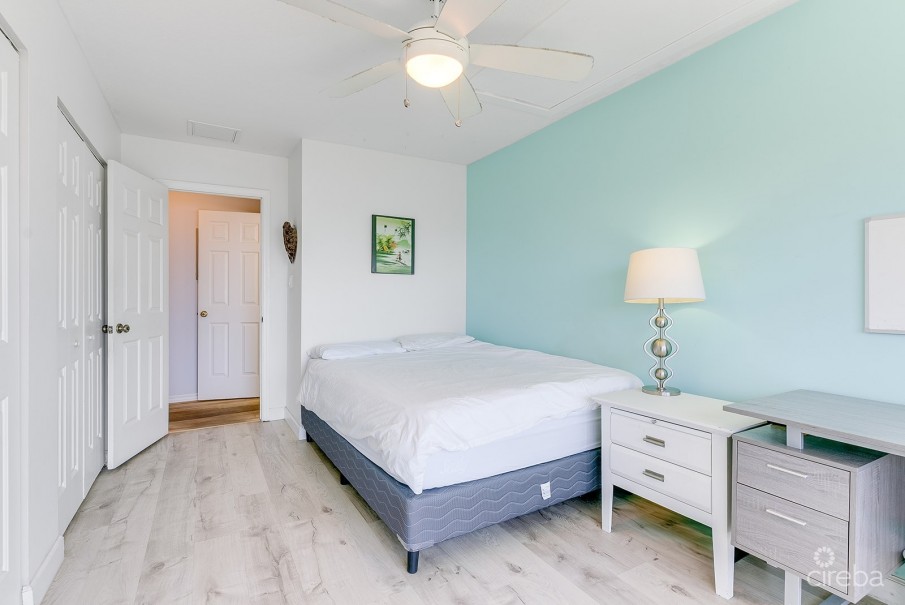 OCEAN CLUB #403 - Image 7