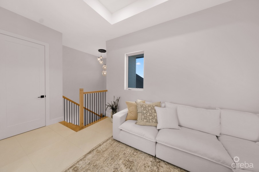 OCEAN LANE  NEWLY BUILT EXECUTIVE HOME - Image 15