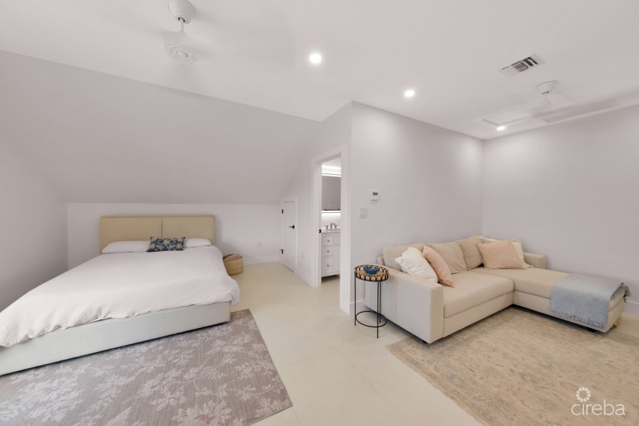 OCEAN LANE  NEWLY BUILT EXECUTIVE HOME - Image 17