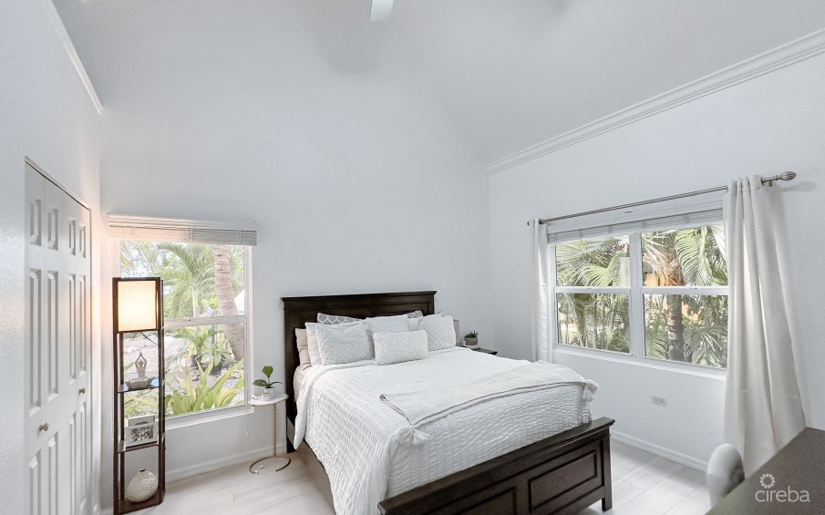 OCEAN VIEW FAMILY HOME SPOTTS - Image 11