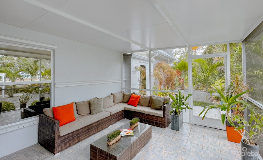 OCEAN VIEW FAMILY HOME SPOTTS - Image 13