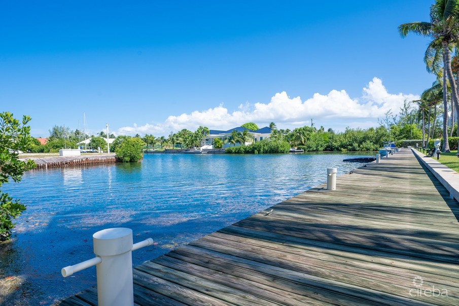 OLIVIA’S COVE #6 | GOVERNORS HARBOUR | CANAL FRONT CONDO - Image 19