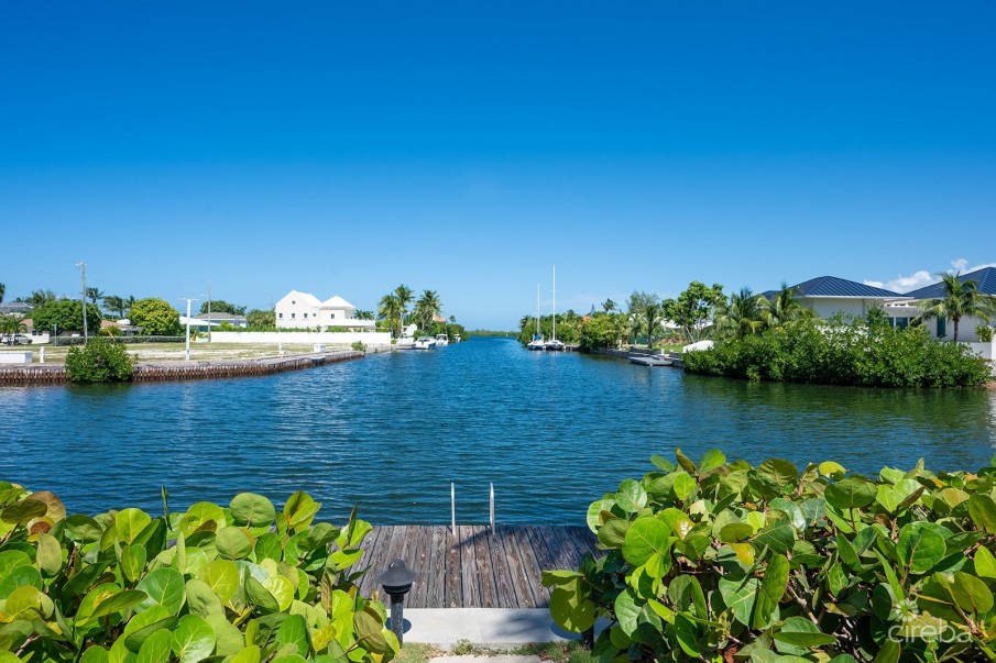 OLIVIA’S COVE #6 | GOVERNORS HARBOUR | CANAL FRONT CONDO - Image 24