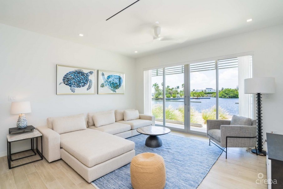 ONE CANAL POINT 512 WITH 30FT BOAT DOCK - Image 1
