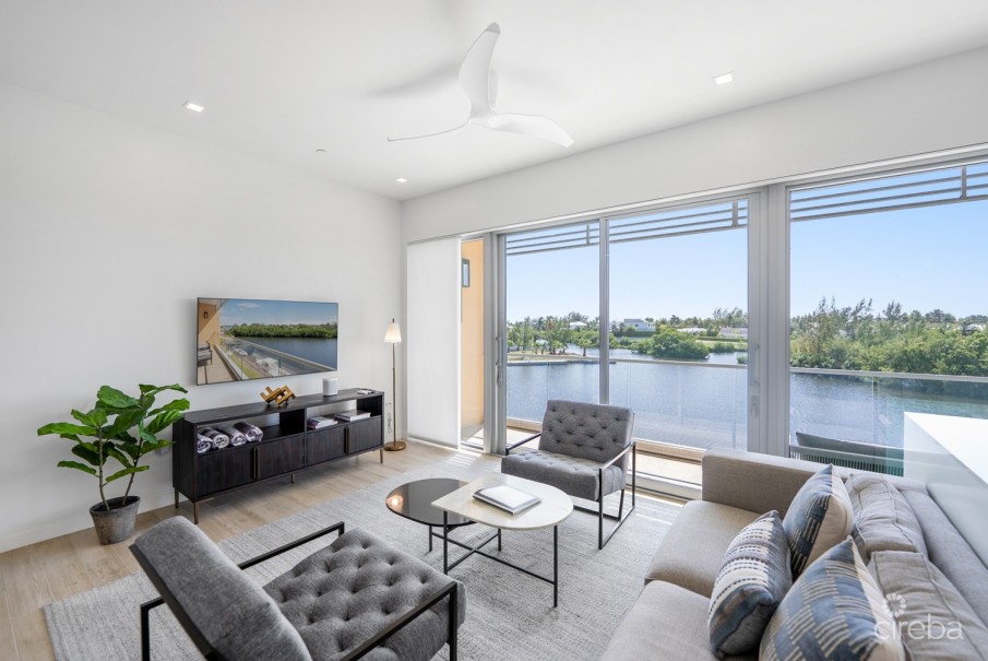 ONE CANAL POINT 531 WITH DOCK - Image 9