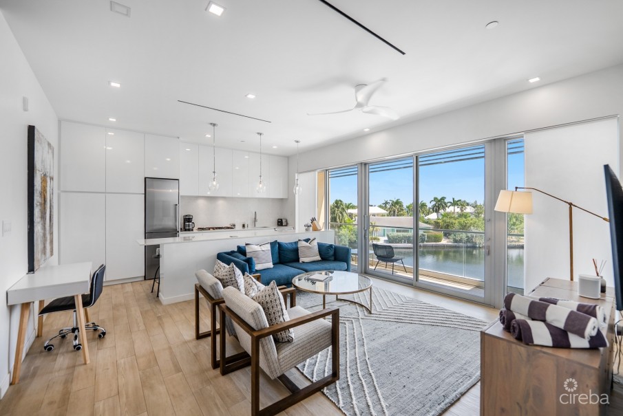 ONE CANAL POINT 535 WITH DOCK - Image 8