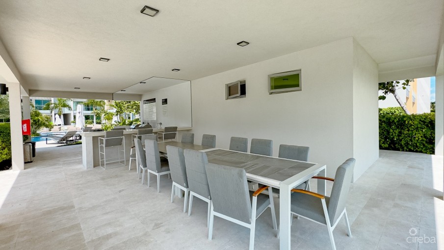 ONE CANAL POINT - SEVEN MILE BEACH - Image 5