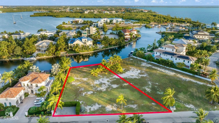 GREAT LALIQUE QUAY LAND - 0.62 ACRES - Image 3