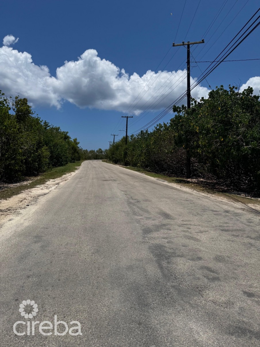 OWEN ISLAND VIEW - Image 4