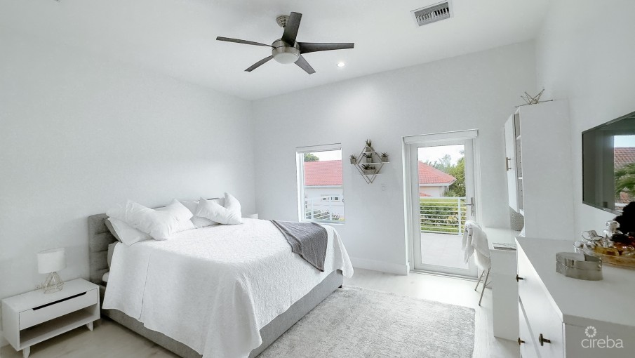 PATRICKS ISLAND EXECUTIVE HOME - Image 17