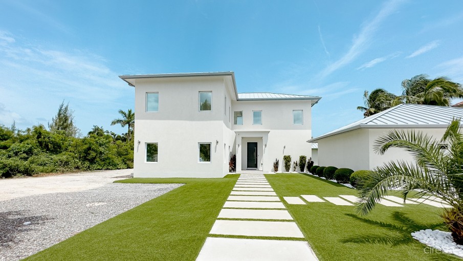 PATRICKS ISLAND EXECUTIVE HOME - Image 23