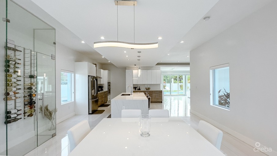 PATRICKS ISLAND EXECUTIVE HOME - Image 4