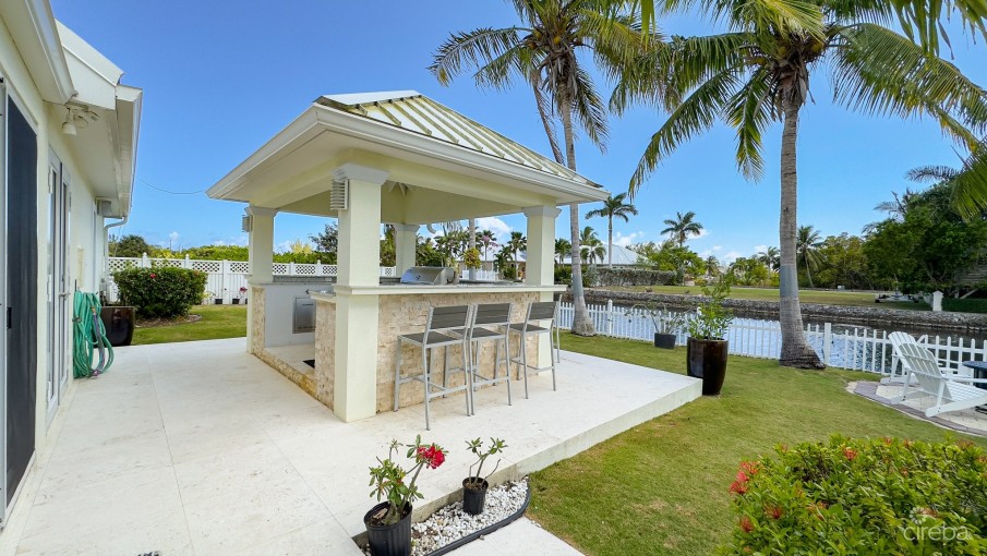 PATRICKS ISLAND WATERFRONT HOME ON CORNER LOT - Image 2
