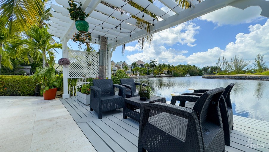 PATRICKS ISLAND WATERFRONT HOME ON CORNER LOT - Image 17