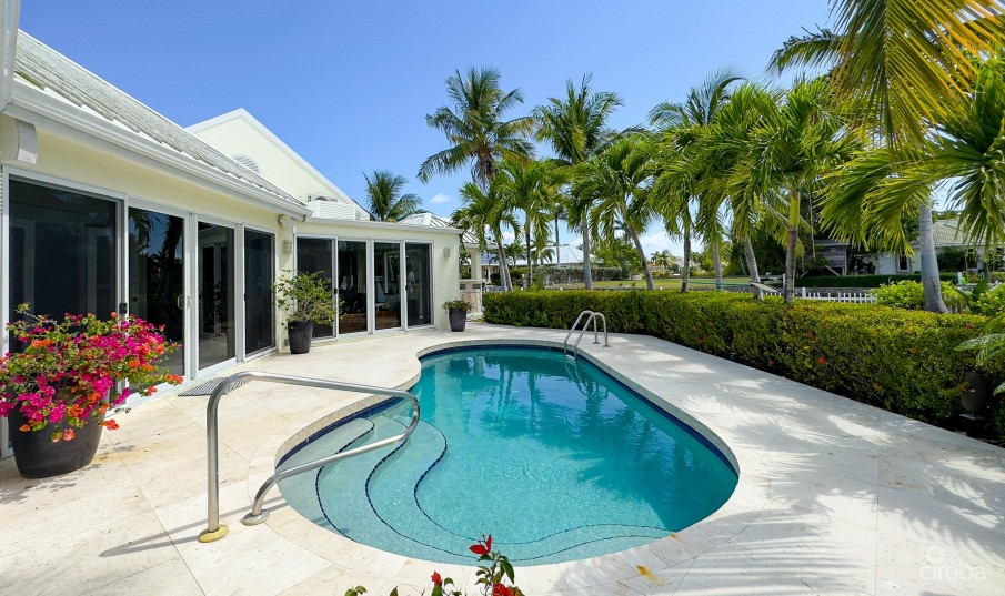 PATRICKS ISLAND WATERFRONT HOME ON CORNER LOT - Image 4