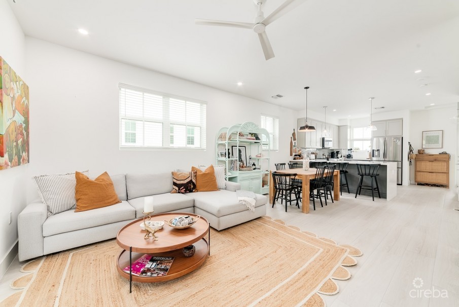 PERIWINKLE 2 BEDROOM WITH DESIGNER FURNISHINGS - Image 1