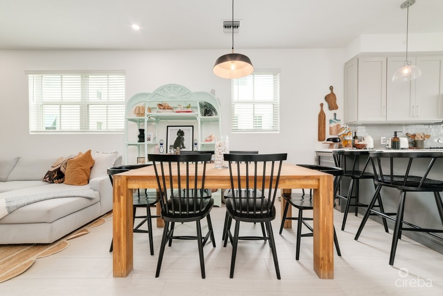 PERIWINKLE 2 BEDROOM WITH DESIGNER FURNISHINGS - Image 3