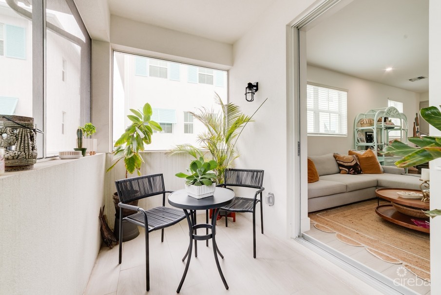 PERIWINKLE 2 BEDROOM WITH DESIGNER FURNISHINGS - Image 7