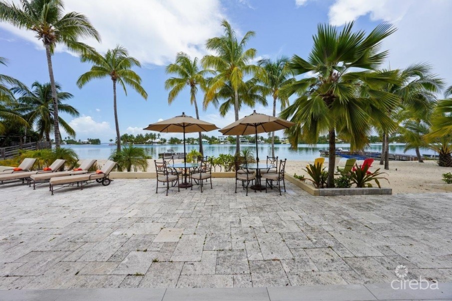 PIECES OF EIGHT, CAYMAN KAI W/200 FT OF BEACHFRONT AND 3 DOCKS - Image 26