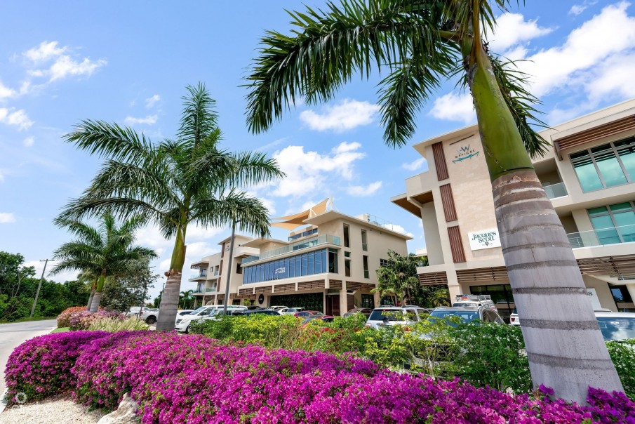 PRIME CANALFRONT LOT | HARBOUR REACH - Image 6