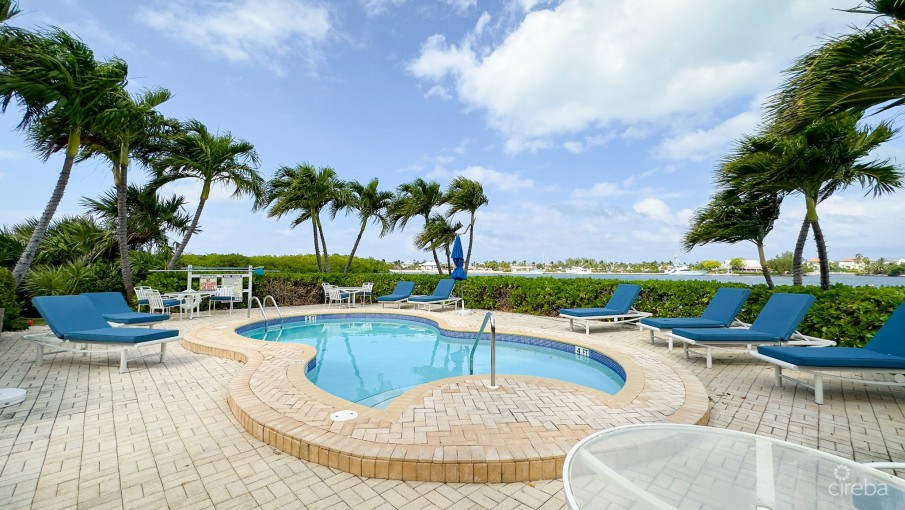 RALEIGH HARBOUR  PENTHOUSE WITH  DOCK - Image 18