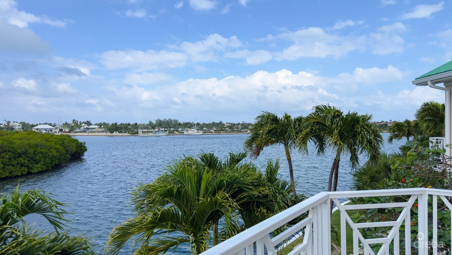RALEIGH HARBOUR  PENTHOUSE WITH  DOCK - Image 24