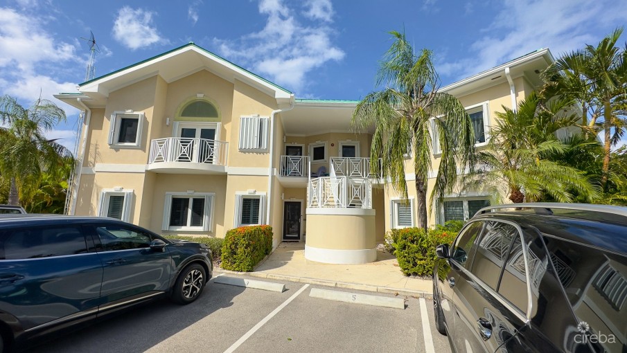 RALEIGH HARBOUR  PENTHOUSE WITH  DOCK - Image 25