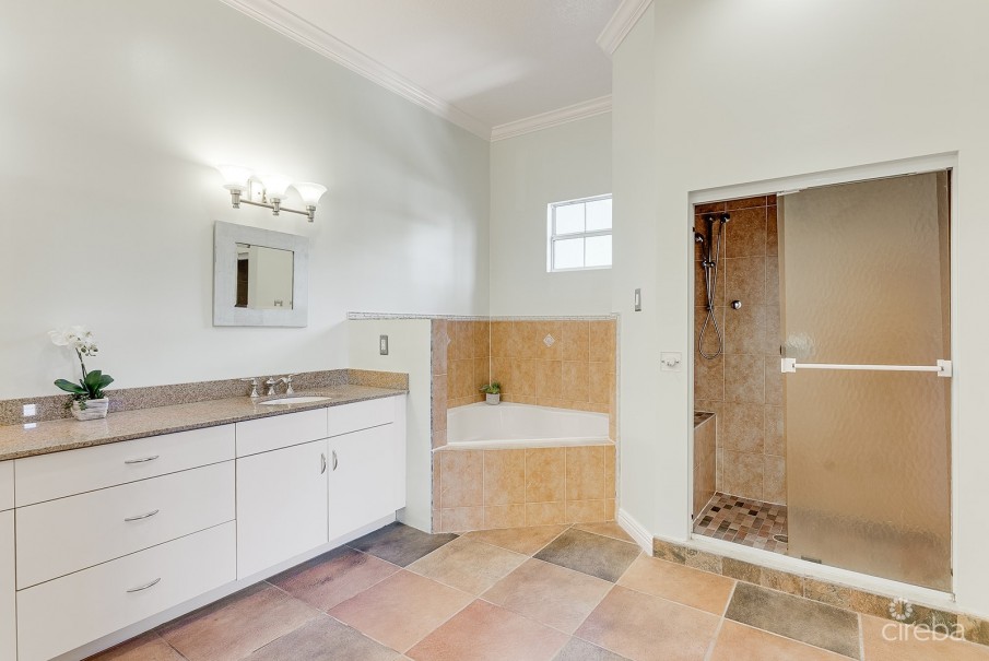 RARE OPPORTUNITY - DETACHED FAMILY HOME IN BRITANNIA REGENTS COURT - Image 12